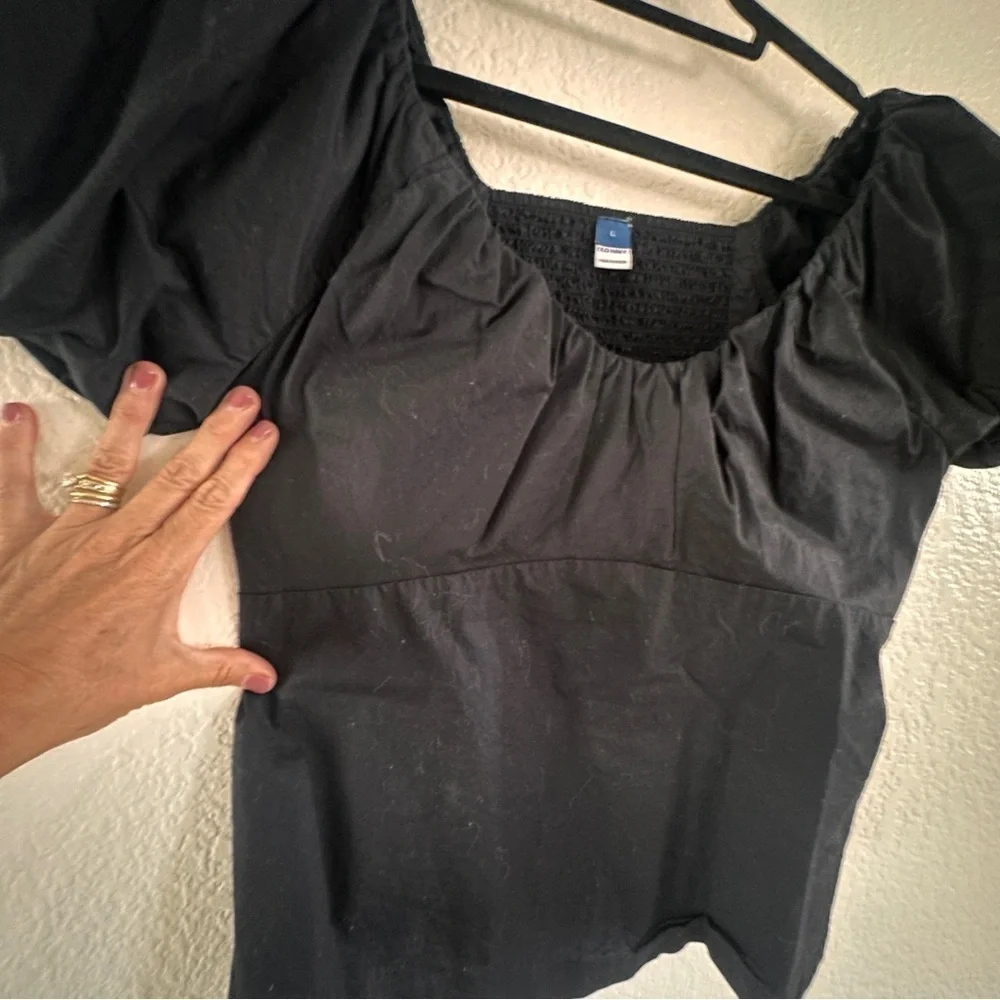 Old Navy Black Puff Sleeve Ruffled Blouse Empire Waist Size Large Minimalist Fun